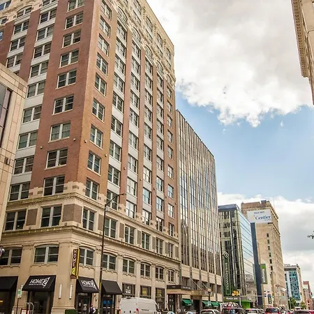 Frontdesk Penn Street Tower Apts Downtown Indy Apartamento